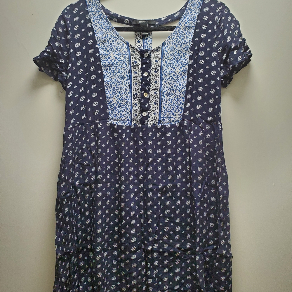 Forever 21 Blue and White Puff Sleeve Sundress